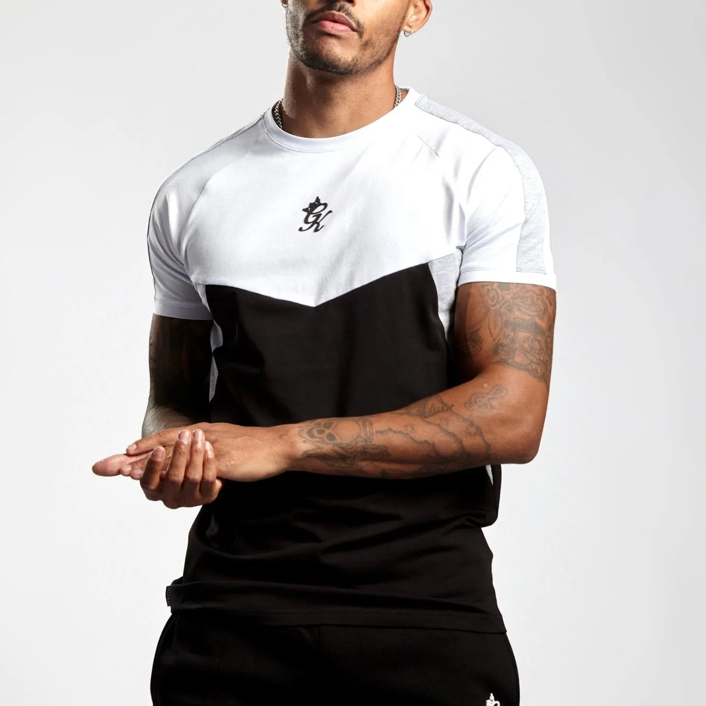 Gym King Chiba T-Shirt - Black/White