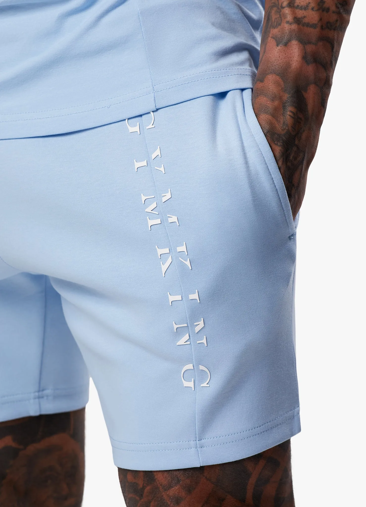 Gym King Split Linear Short - Soft Blue