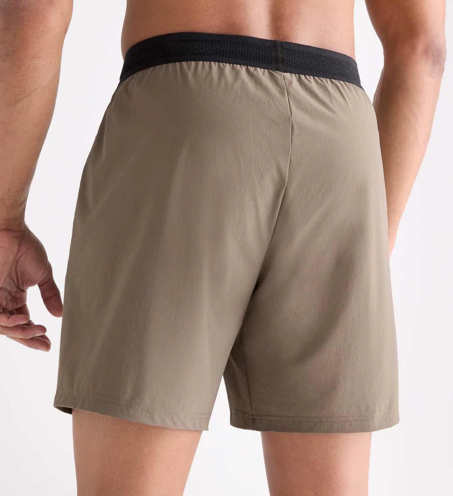 Men's Solid Stretch Short 7"